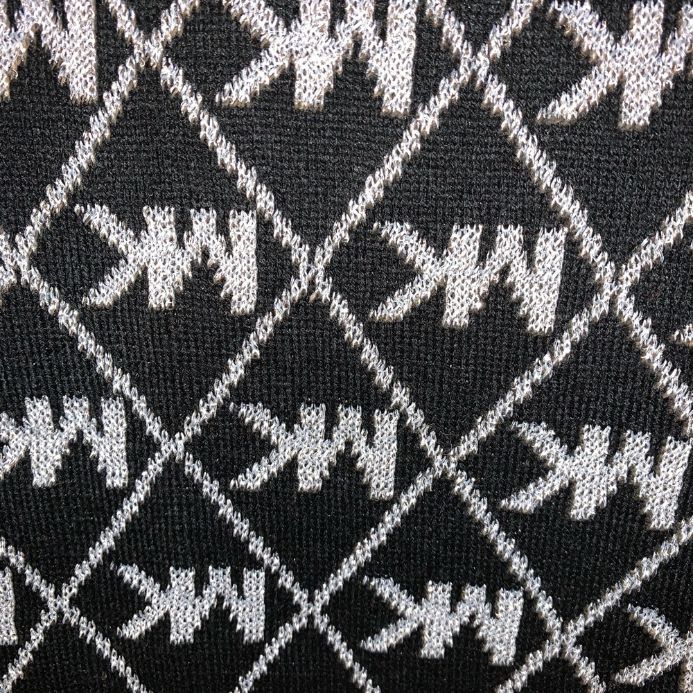 Michael Kors reversible scarf (EE1) - Picture 2 of 3